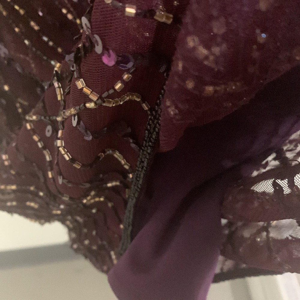 - Pizarro Nights burgundy Beaded Dress 8 wedding guest classy modest - Picture 8 of 8
